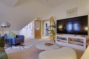 Lounge- click for photo gallery